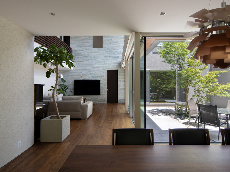 ystyle house 中庭の家